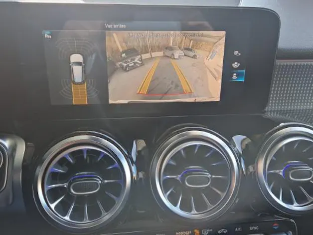 Mercedes-Benz GLB 250 Progress. 4 MATIC