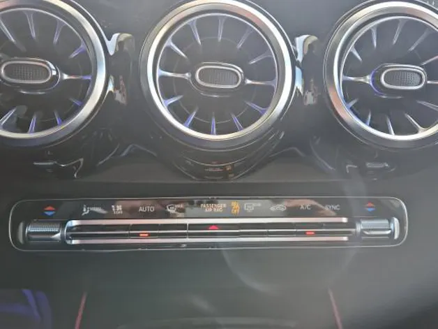Mercedes-Benz GLB 250 Progress. 4 MATIC