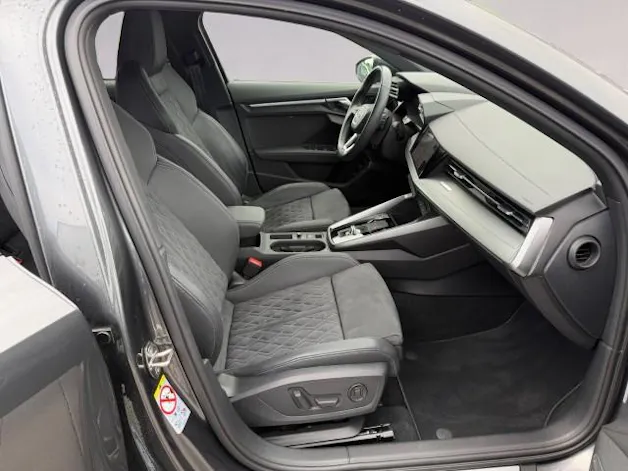 Audi A3 Sportback 40 TFSI e S line Attraction S-tronic