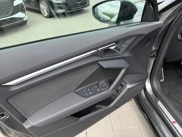 Audi A3 Sportback 40 TFSI e S line Attraction S-tronic