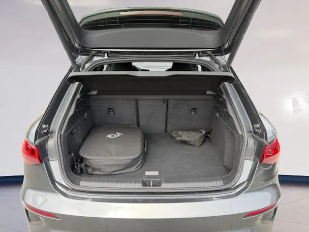 Audi A3 Sportback 40 TFSI e S line Attraction S-tronic