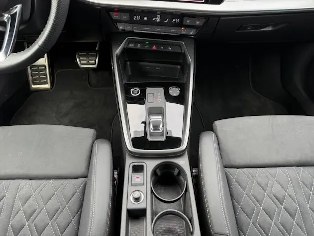 Audi A3 Sportback 40 TFSI e S line Attraction S-tronic