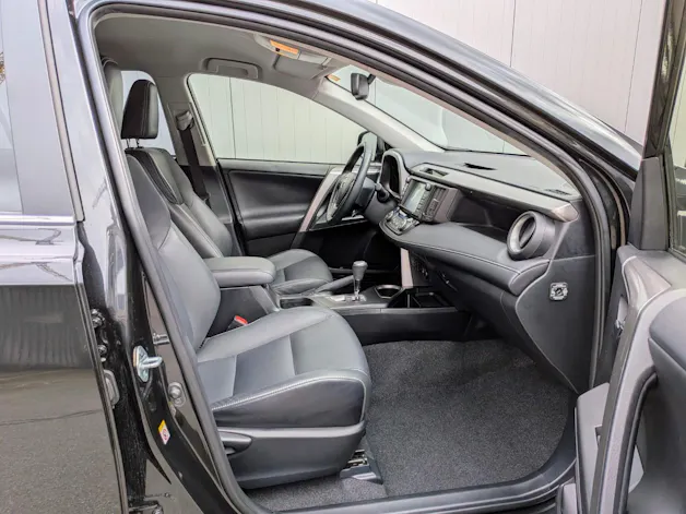 Toyota RAV-4 2.5 HSD Sol Premium e-CVT