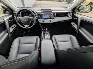 Toyota RAV-4 2.5 HSD Sol Premium e-CVT