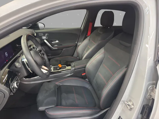 Mercedes-Benz A 35 4M - AMG / 360 Grad Kamera / Standheizung / Soundsystem / Sitzmemory