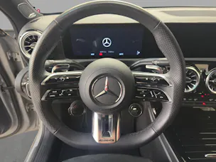 Mercedes-Benz A 35 4M - AMG / 360 Grad Kamera / Standheizung / Soundsystem / Sitzmemory
