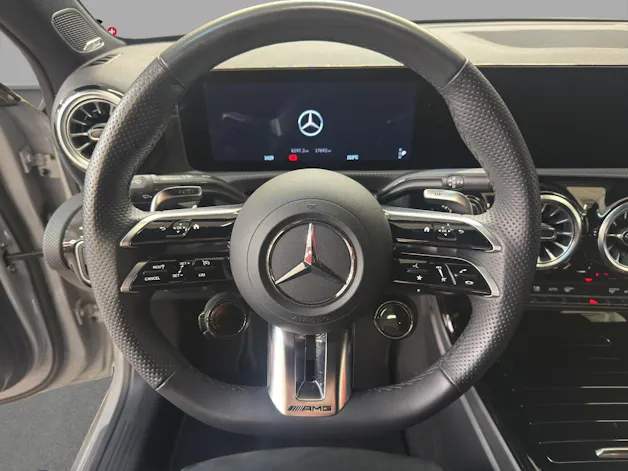 Mercedes-Benz A 35 4M - AMG / 360 Grad Kamera / Standheizung / Soundsystem / Sitzmemory