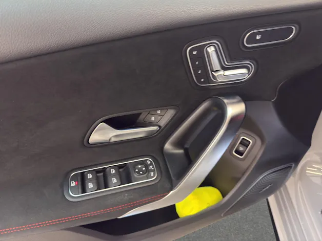 Mercedes-Benz A 35 4M - AMG / 360 Grad Kamera / Standheizung / Soundsystem / Sitzmemory