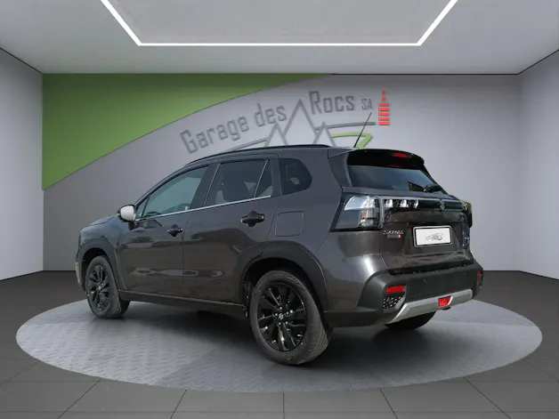 Suzuki S-Cross 1.4 T Black Edition Top Hybrid 4x4