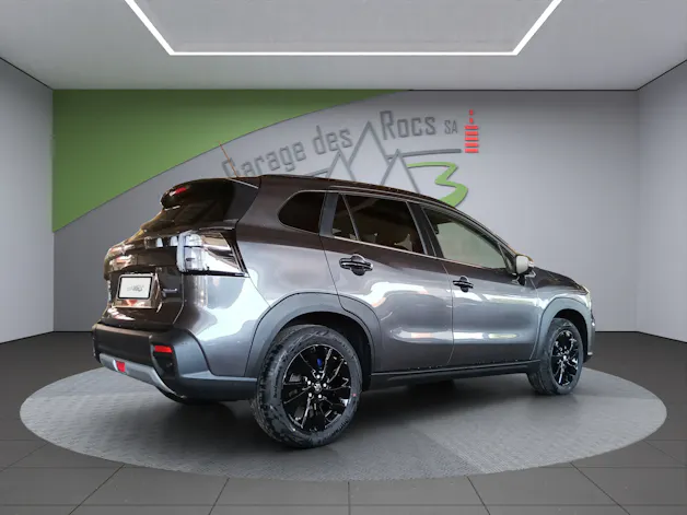 Suzuki S-Cross 1.4 T Black Edition Top Hybrid 4x4