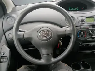 Toyota Yaris 1.3 16V Linea Luna