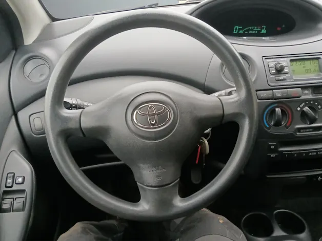 Toyota Yaris 1.3 16V Linea Luna