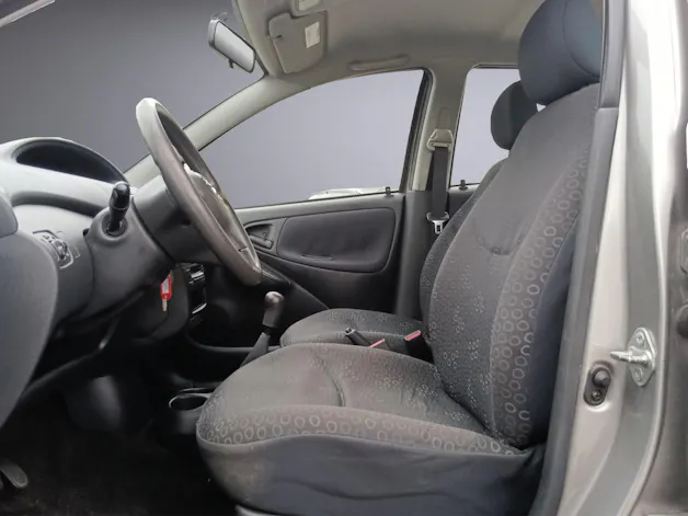Toyota Yaris 1.3 16V Linea Luna