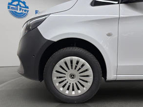 https://vehicle.imgix.net/4318687/697fd30d-46a3-4536-adac-3f52d72ea548.jpg