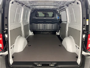 https://vehicle.imgix.net/4318687/7dff00c0-5237-45af-8744-2325639bc5eb.jpg