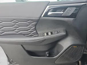 Mitsubishi Outlander 2.4 PHEV Instyle 4x4 / ab 3,9% Leasing bei Abschluss einer Protect Autoversicherung