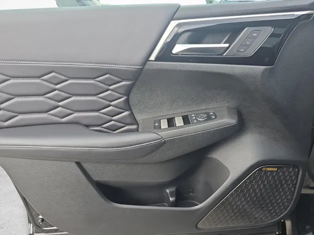 Mitsubishi Outlander 2.4 PHEV Instyle 4x4 / ab 3,9% Leasing bei Abschluss einer Protect Autoversicherung
