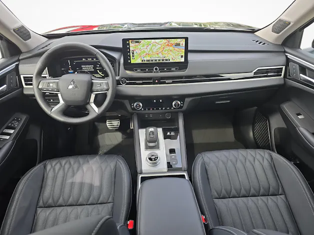 Mitsubishi Outlander 2.4 PHEV Instyle 4x4 / ab 3,9% Leasing bei Abschluss einer Protect Autoversicherung