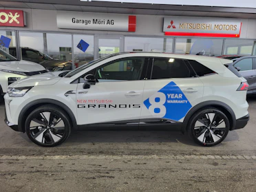 MITSUBISHI GRANDIS 4