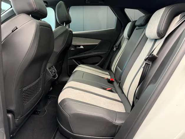 Peugeot 3008 1.6 Plug-in Hybrid4 GT