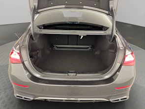 Fahrzeugbild MERCEDES-BENZ E 220 d AMG Line 4matic