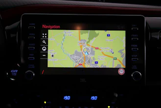 https://vehicle.imgix.net/4318779/c4c41e48-480d-49f3-b207-c6e69ba12ff0.jpg