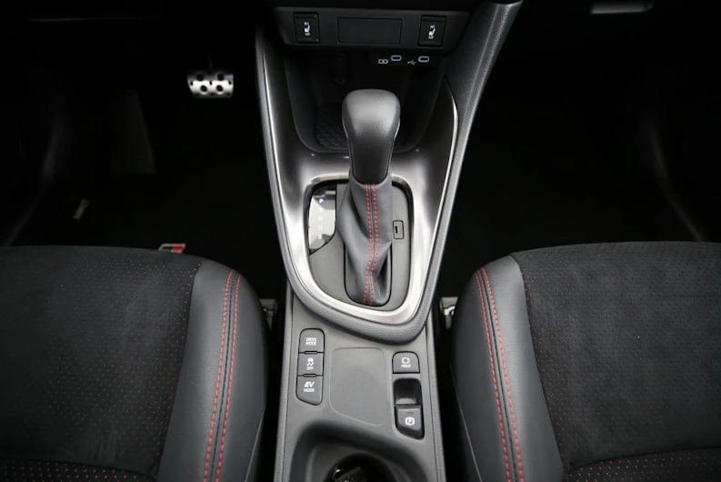 Fahrzeugbild TOYOTA YARIS
