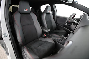 Fahrzeugbild TOYOTA Yaris 1.5 VVT-i HSD GR Sport