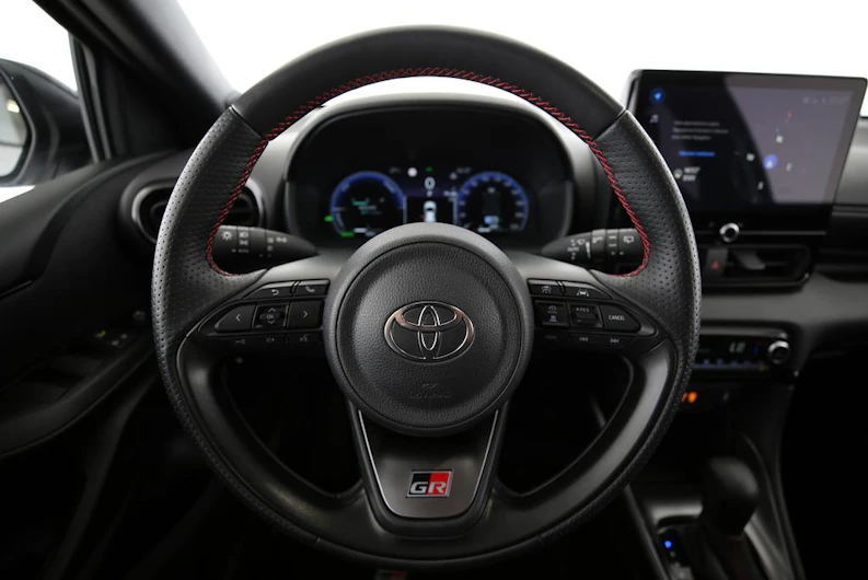 Fahrzeugbild TOYOTA YARIS