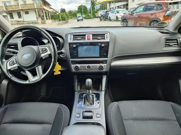 Subaru Outback 2.5i Swiss