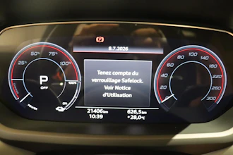 https://vehicle.imgix.net/4318789/a4eeea77-402f-4c9c-b34f-385268462a53.JPG