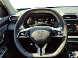 MG ZS 1.5 Hybrid+ Luxury