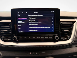 https://vehicle.imgix.net/4318819/bda53c31-8635-402f-9c0c-b2f884465a7a.jpg