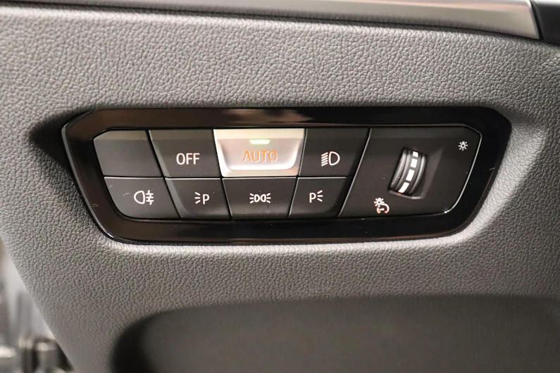 Fahrzeugbild BMW 3 SERIES
