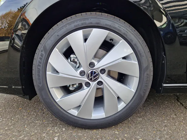 VW Golf VIII 1.5 UNITED eTSI Life DSG