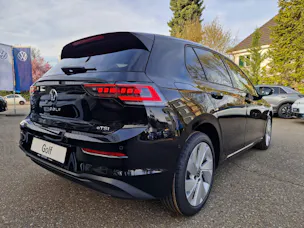 VW Golf VIII 1.5 UNITED eTSI Life DSG