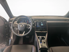 Fahrzeugbild LEXUS LBX 1.5 Hybrid Emotion AWD