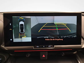 https://vehicle.imgix.net/4318890/40854919-d948-4327-abc0-0800cf8ec978.jpg