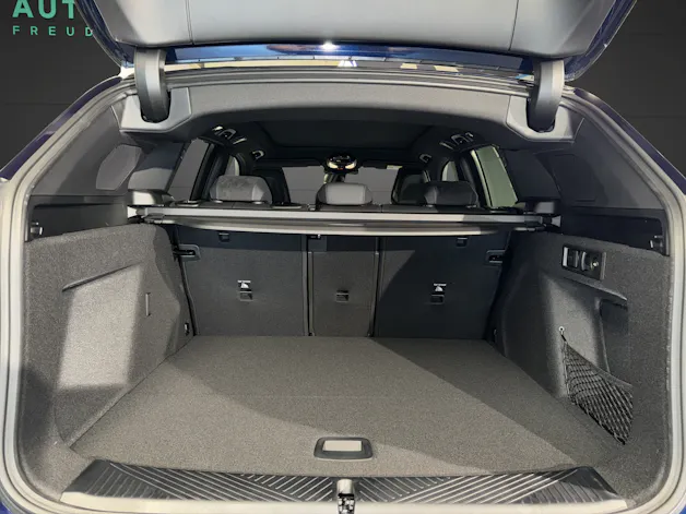 BMW X3 M50i