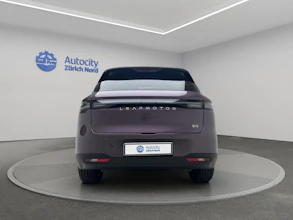 https://vehicle.imgix.net/4318913/ef444755-eaac-46a3-8922-d7c379bcaf33.jpg