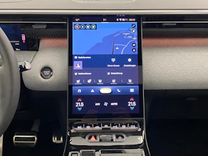 https://vehicle.imgix.net/4318937/52ae7a34-ed38-4df3-996b-fb8bf367a5d8.jpg