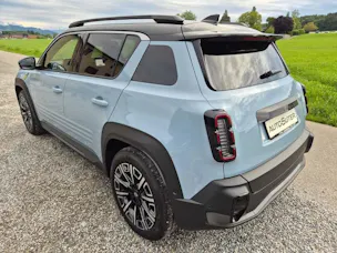 Renault R4 E-Tech Comfort Range iconic