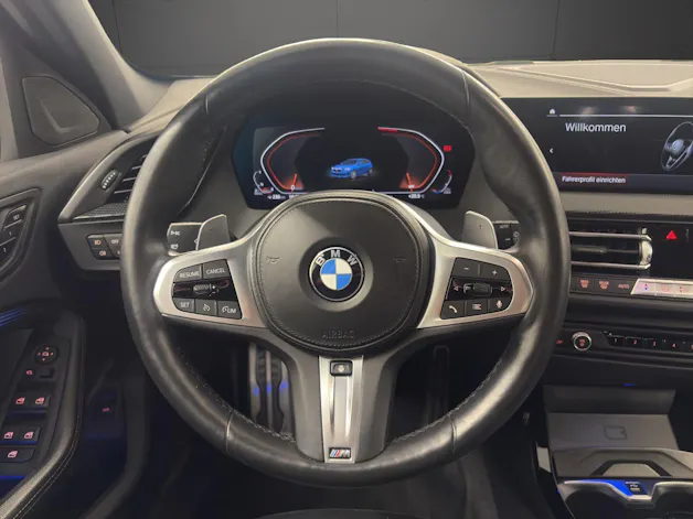 BMW 120d xDrive M SPORT