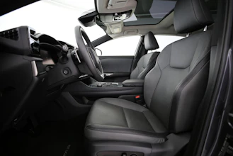 https://vehicle.imgix.net/4319043/1ed84b43-185c-4cf5-bc94-d056a0ecfb28.jpg