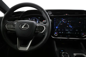 https://vehicle.imgix.net/4319043/efcf4b87-f940-4d8d-bb6f-0d09b74d0151.jpg