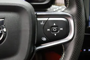 VOLVO XC40 P8 Twin R-Design AWD