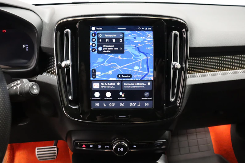 image du véhicule VOLVO XC40