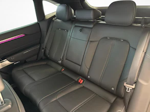 https://vehicle.imgix.net/4319139/b27b71d9-45fe-49f2-9b45-3b8996dc58ae.jpg
