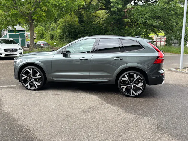 Volvo XC60 2.0 B5 MH Plus Dark AWD