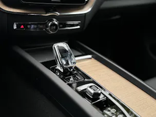 Volvo XC60 2.0 B5 MH Plus Dark AWD